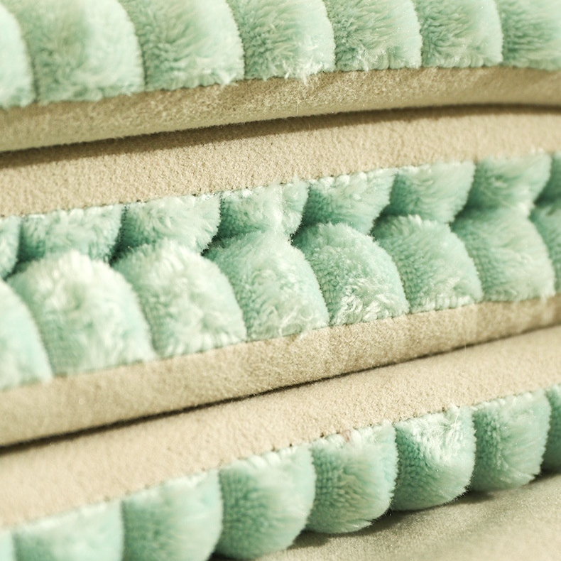 Lit pour chien épais et chaud