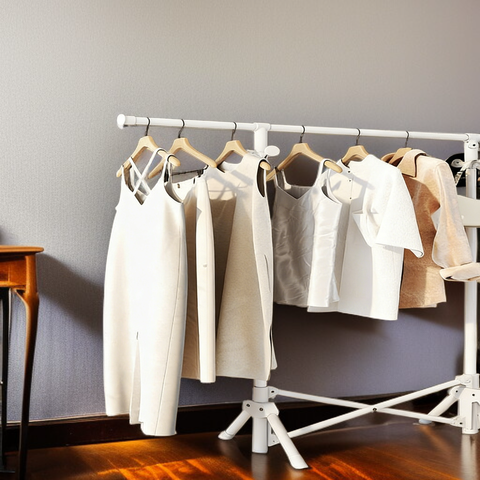 다양한 빨래를 널 수 있는 다단 선반 구조