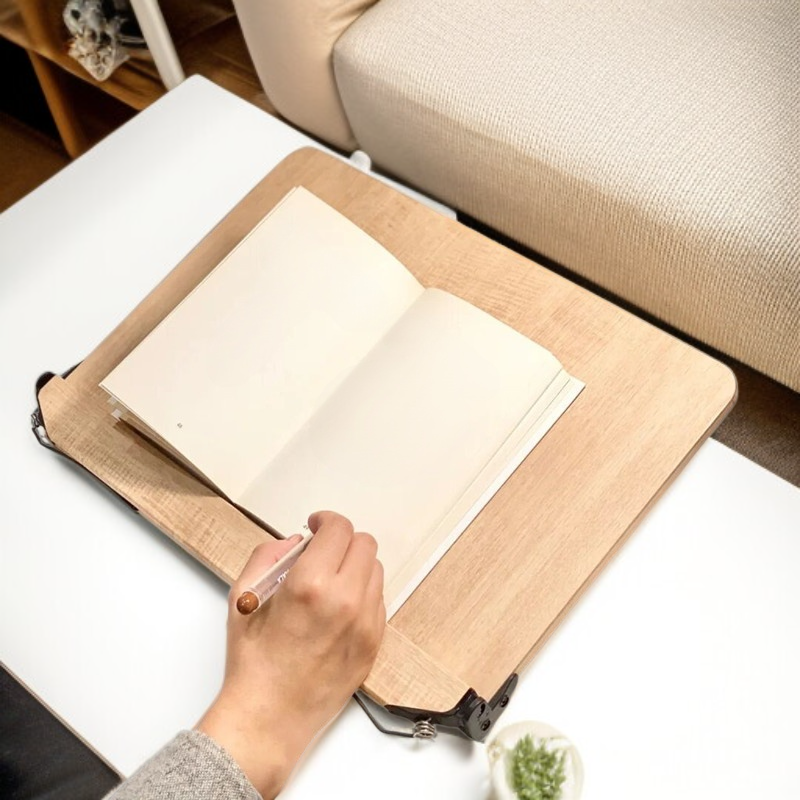 調節可能な読書ラック