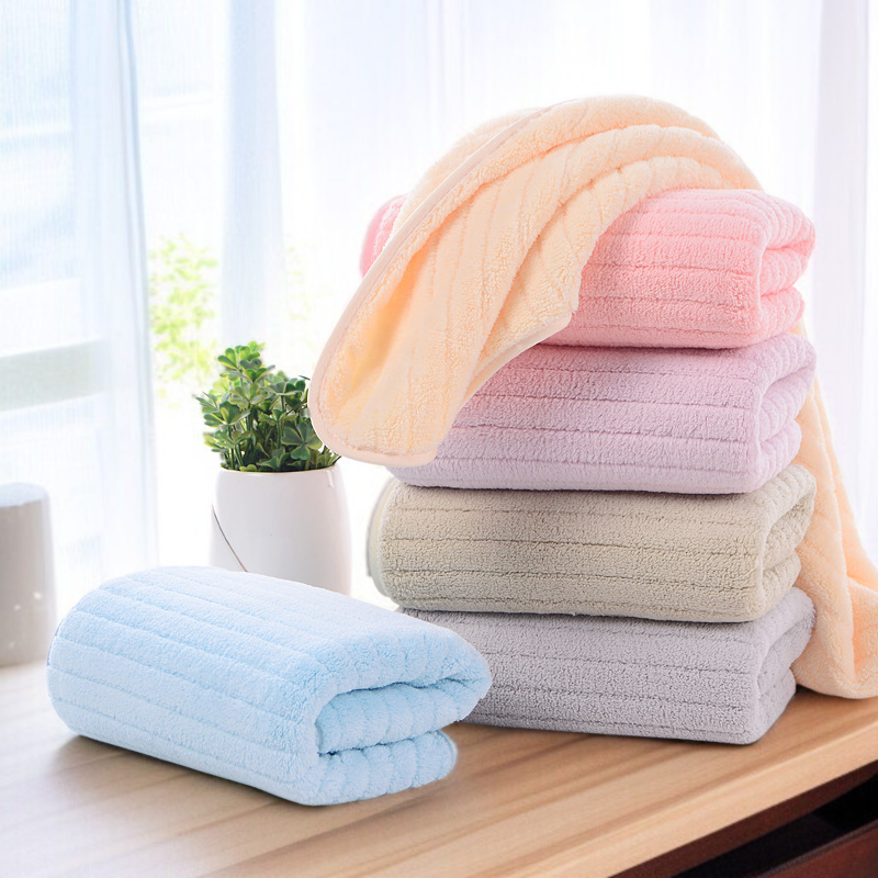 코랄 잔 가느다란 타월