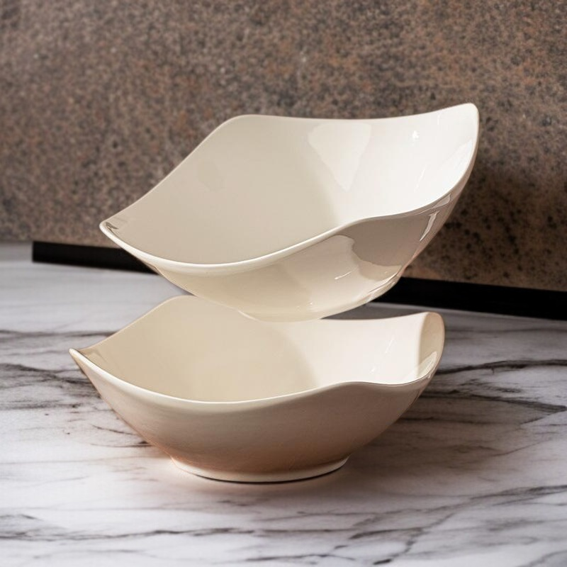 심플 세라믹 그릇을 활용한 홈카페 스타일링