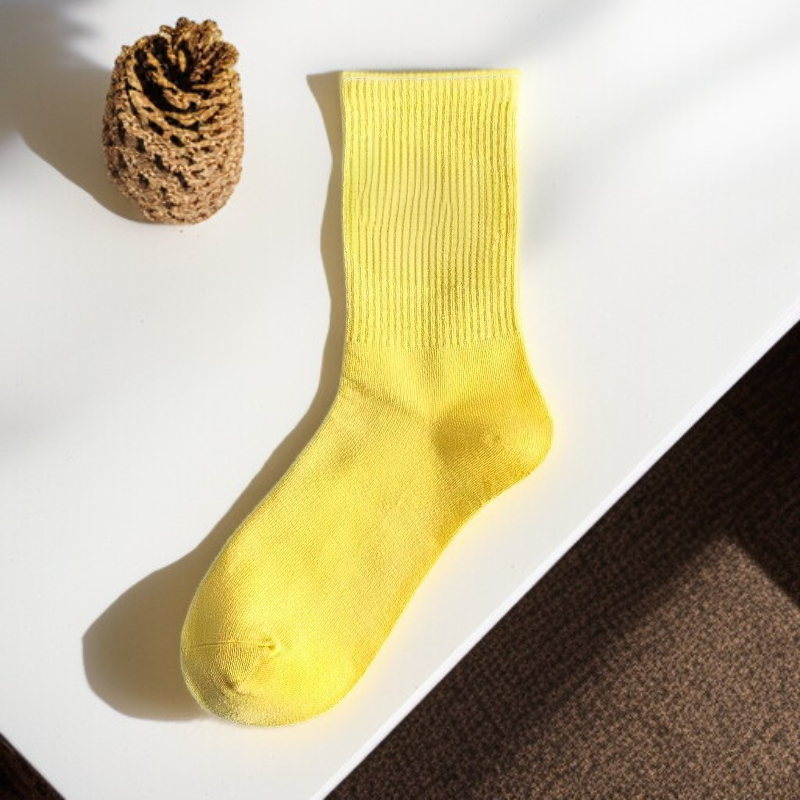 무릎 아래까지 오는 양말