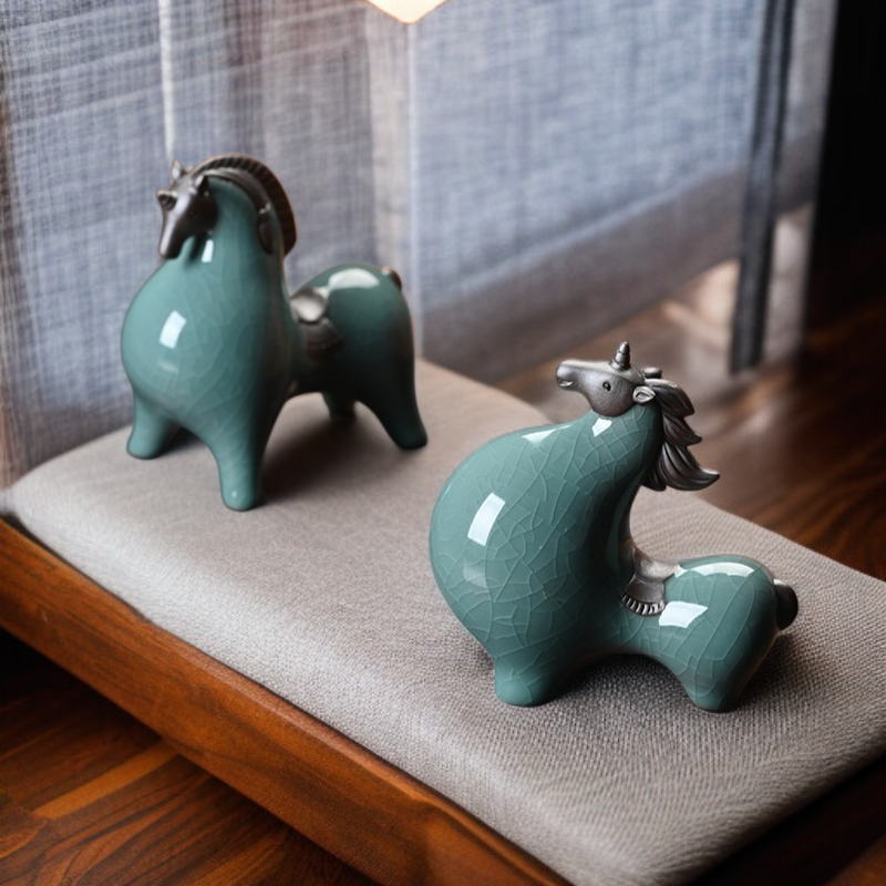 세라믹 탕 말 조각상