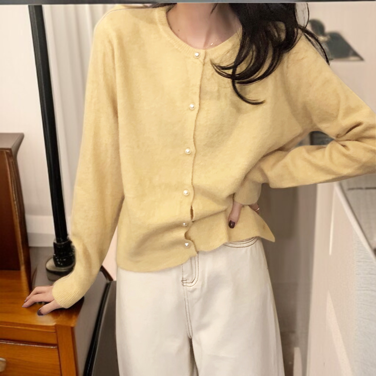 여성 니트 가디건 긴팔 솔리드 상의 진주 버클 여성 봄가을 라운드 니트 가디건 부드러운 니트 코트