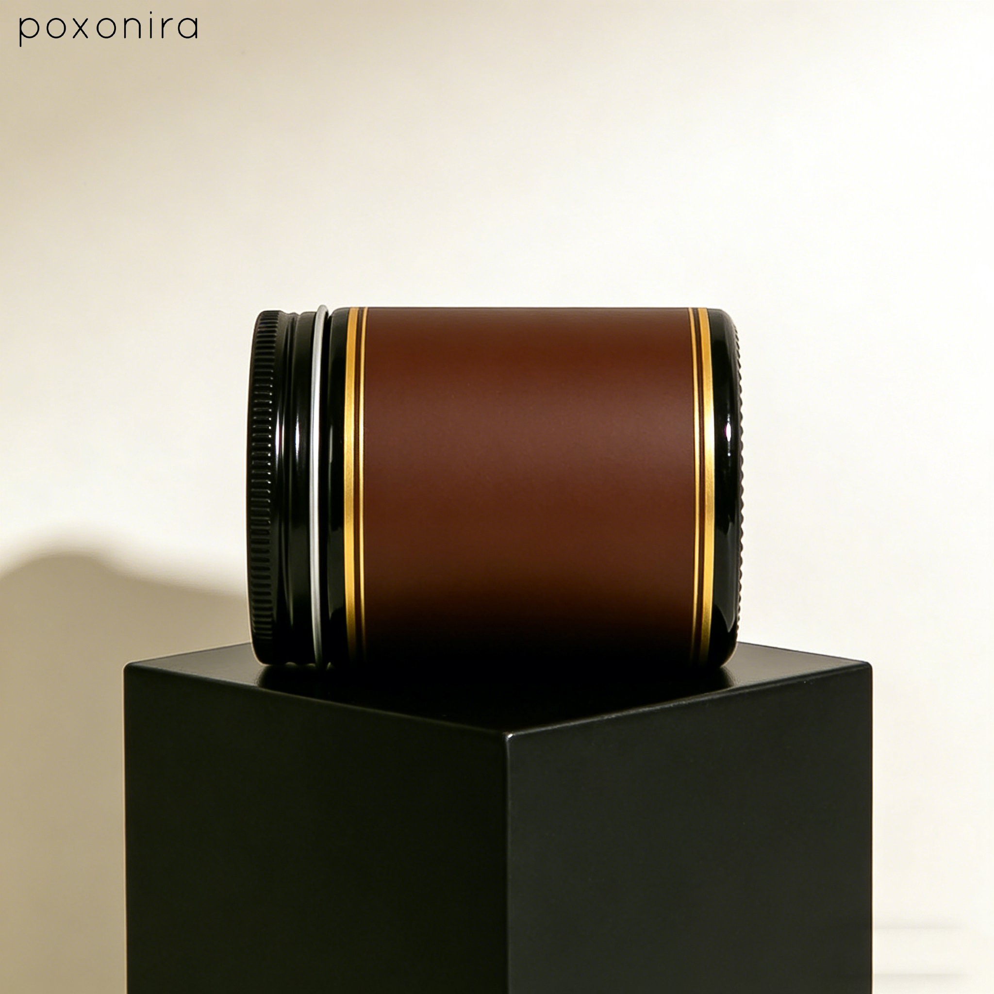 แว็กซ์จัดแต่งทรงผมเนื้อแมตต์ ช่วยสร้างวอลลุ่มให้ผมดูเป็นธรรมชาติ