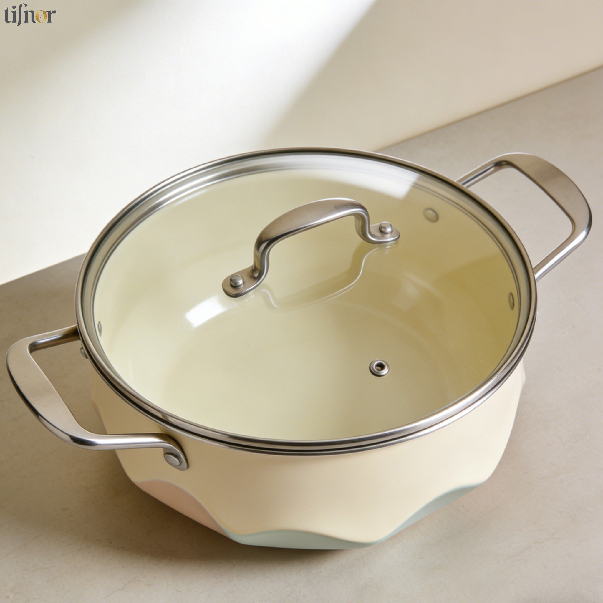 ステンレス製の鍋