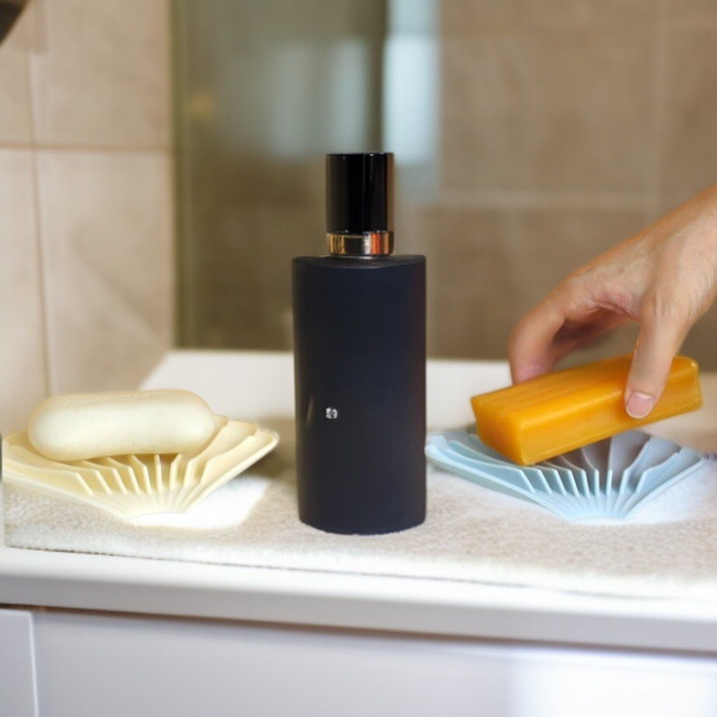 Jabonera con drenaje para mantener el jabón seco