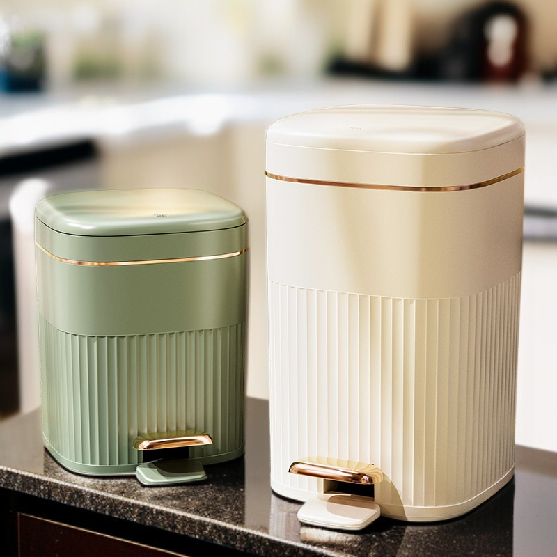 Cubo de basura de cocina de gran capacidad