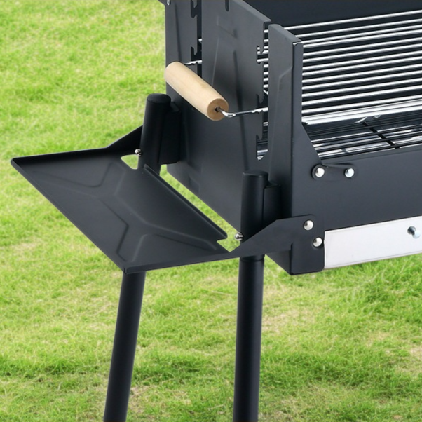 Outdoor portable BBQ grill
