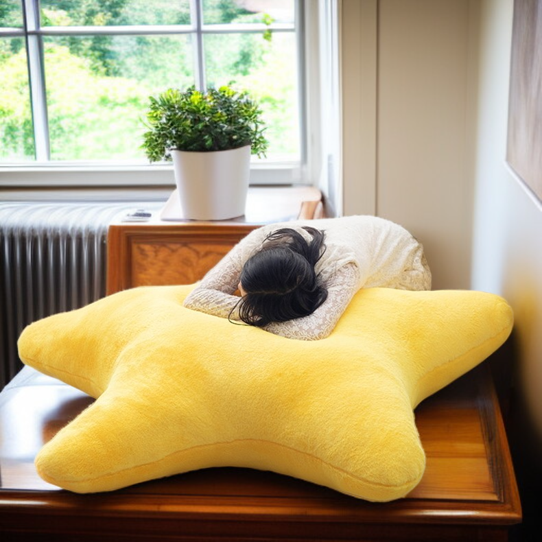 หมอนรูปดาวเหมาะสำหรับกอด