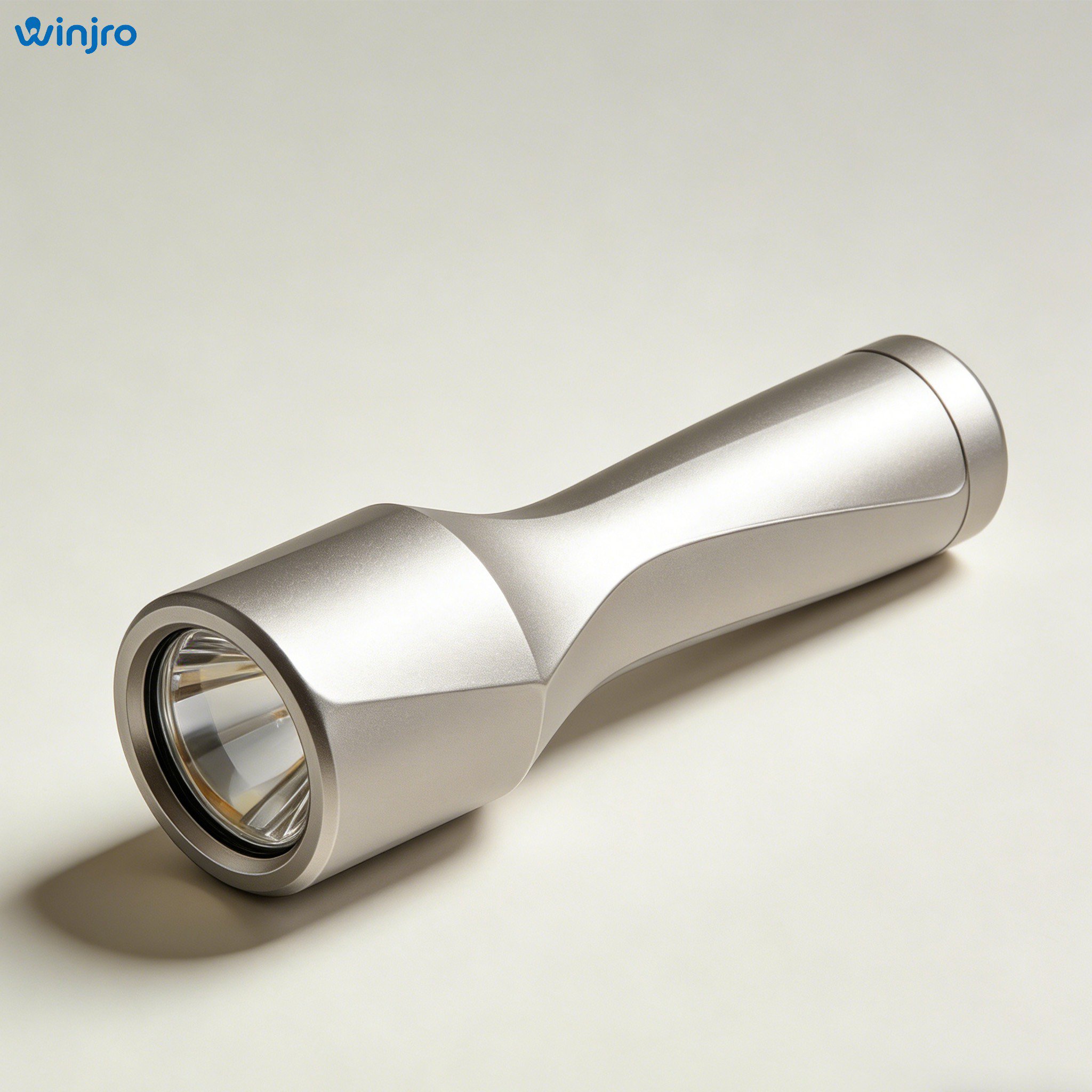 ไฟฉายขนาดเล็กพกพา น้ำหนักเบา พกพาสะดวก