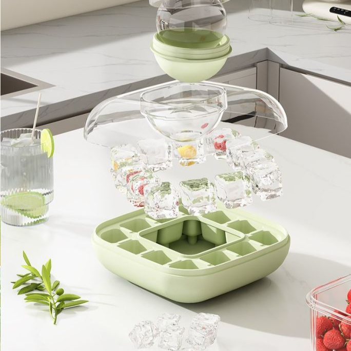 日用餐厨饮具厨房工具卡通小熊冰块模具软底二合一