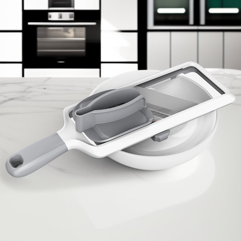 تقطيع البصل بسرعة باستخدام القطاعة