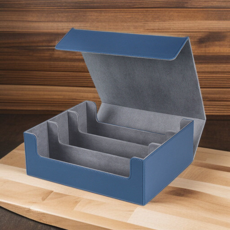 여러 장의 카드가 들어있는 대용량 카드함