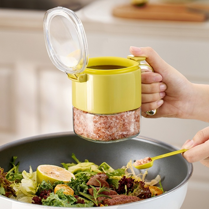 Verschlossene Gewürzgläser