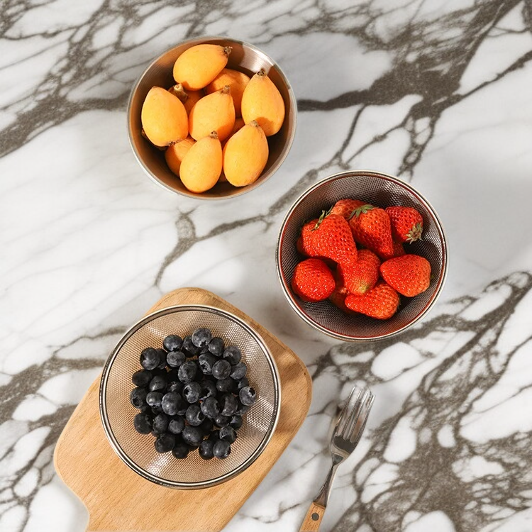 세척 후 물기를 빼는 스테인리스 과일 바구니