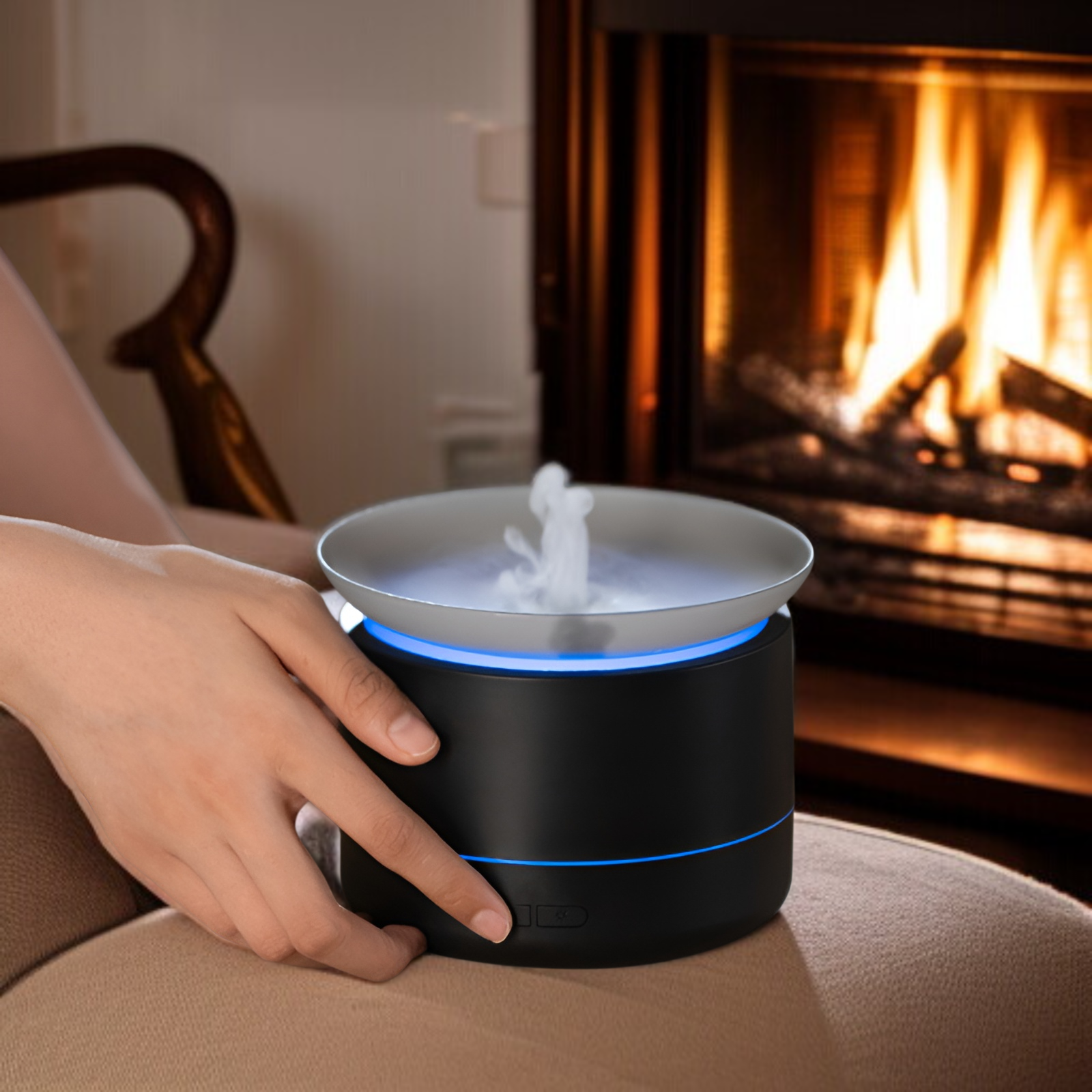 2025年新発売！家庭用のカラフルな霧が出るアロマディフューザー。デスクトップの雰囲気を演出するライトと雲の海風加湿器付き。