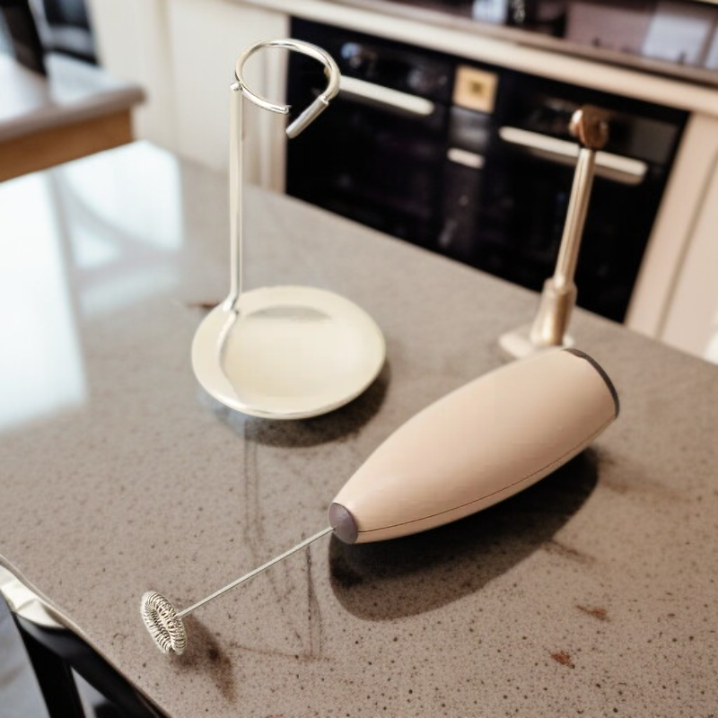 하리오 핸디형 전동 우유거품기 CZ-1BR