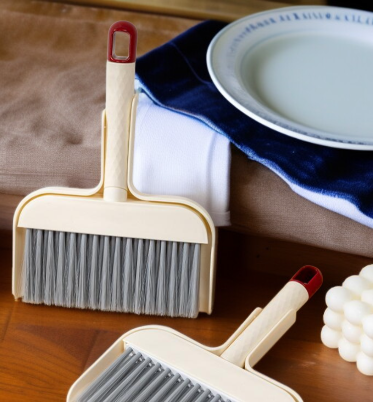 Easy-to-use mini dustpan set for home and office
