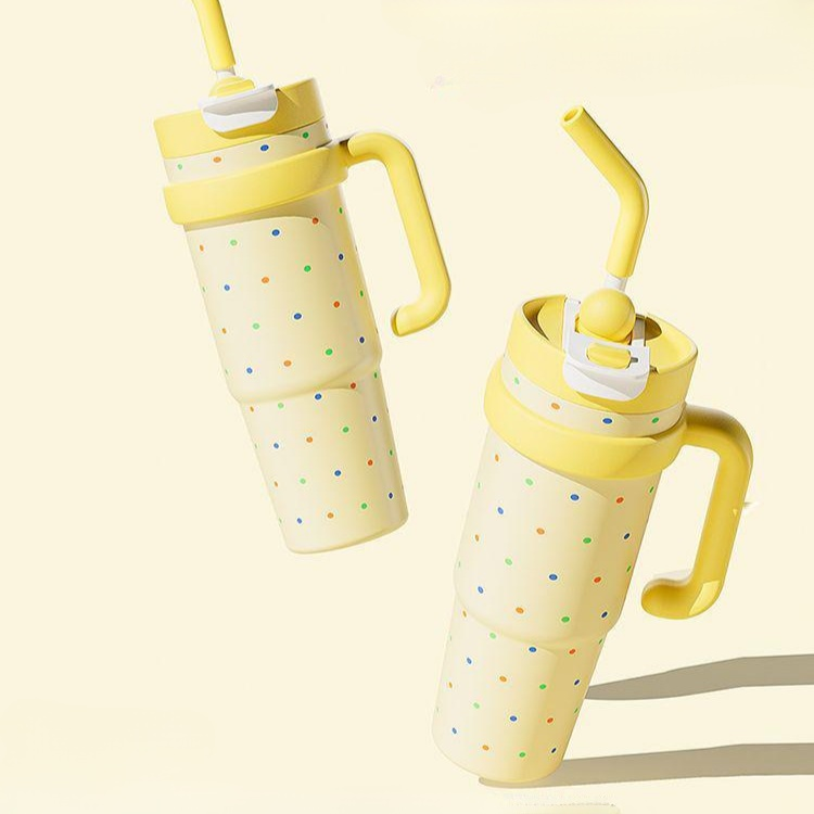 時尚大容量保溫杯女款，豪華設計，超大便攜杯