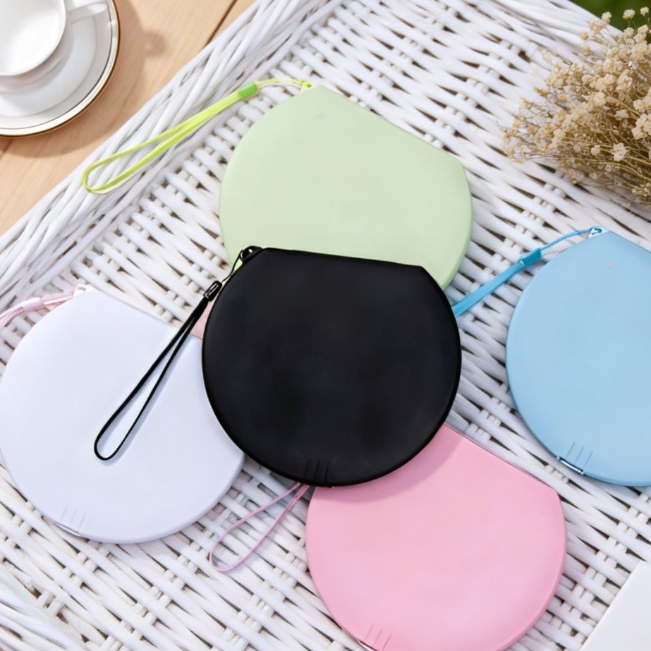 Caja redonda portátil para mascarillas con acabado mate para estudiantes (pastillero de PP)