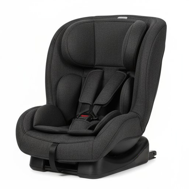 어린이 안전 좌석의 안전 벨트 디테일