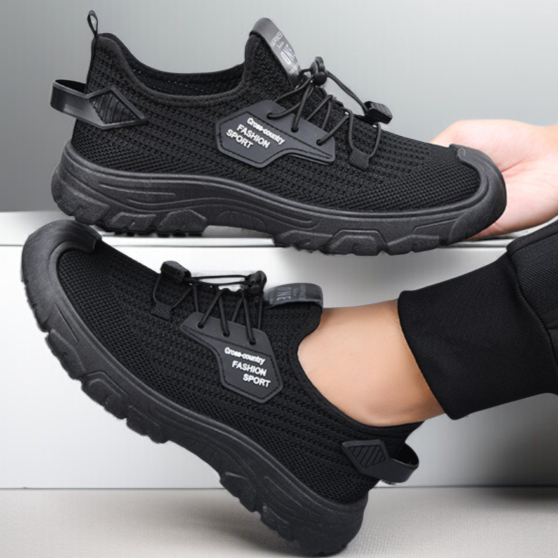 メンズの新しいスタイルの靴は、通気性のあるソフトソールのカジュアルシューズで、中高年の方は北京布の古い靴を履くことができます。