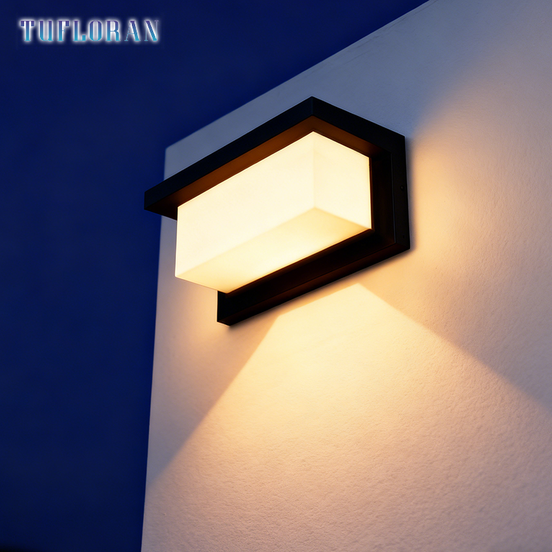 โคมไฟติดผนังโซล่าเซลล์