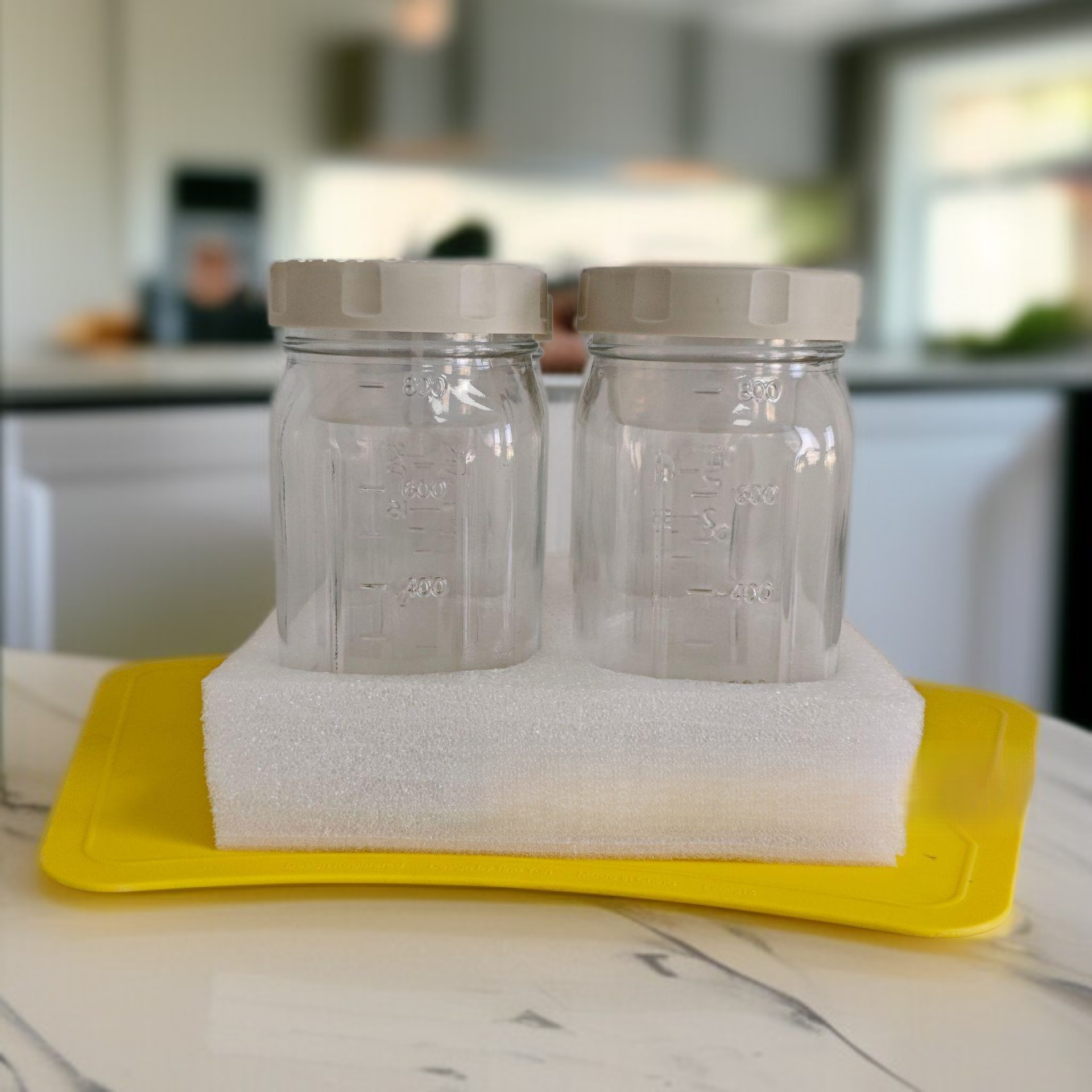 ขวดแก้วใส่อาหารเหมาะสำหรับคนรักสุขภาพ