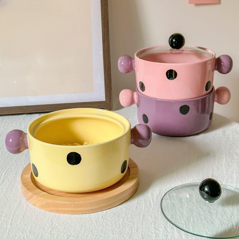 Cuenco de cerámica de doble asa