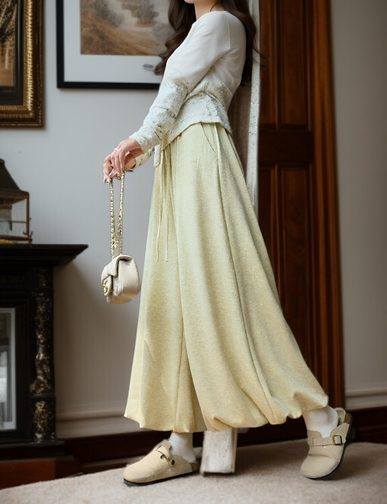 부드러운 니트 소재의 스커트팬츠 디테일