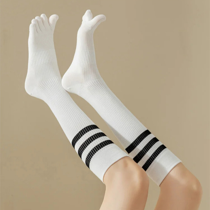 Compression five-toe socks for women (for the lower legs)