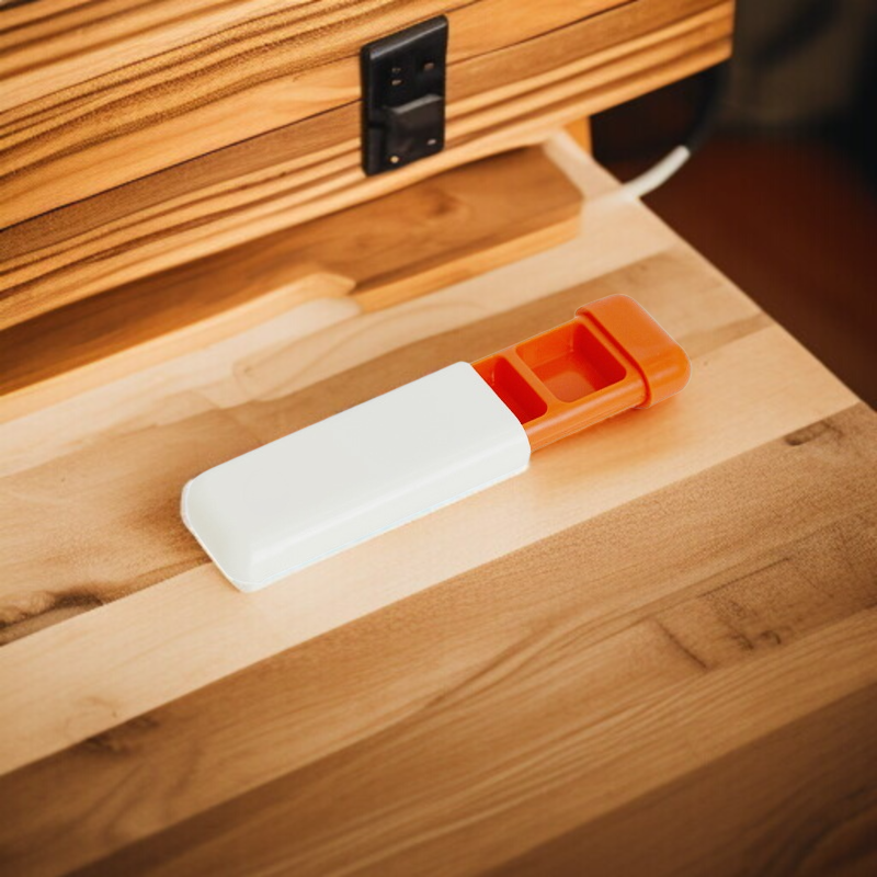 กล่องยาแบบพกพารูปสี่เหลี่ยมผืนผ้า