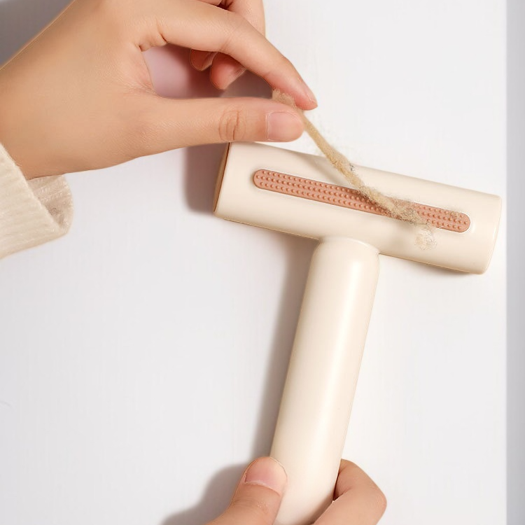 家具やソファにも使える粘毛器