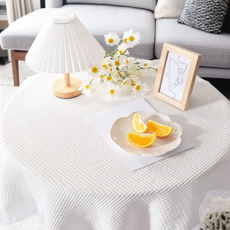 프렌치 인스 스타일 화이트 테이블보