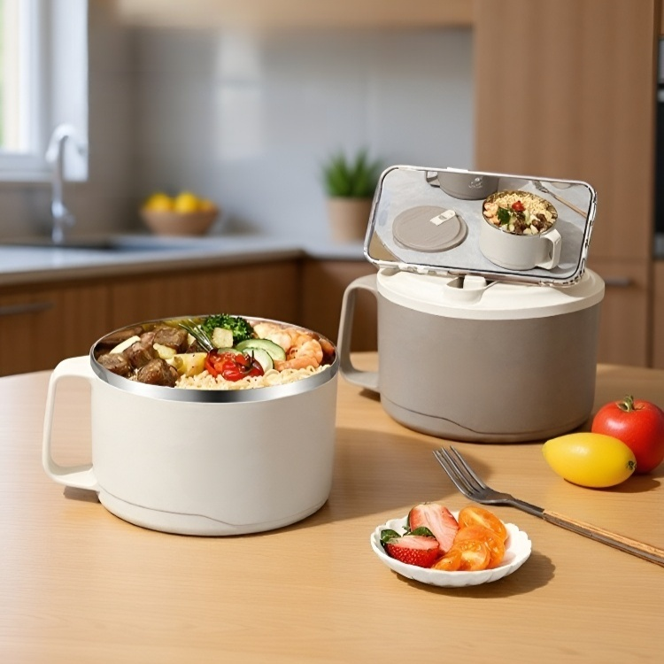 고급 스테인리스 소재로 제작된 도시락 용기 클로즈업