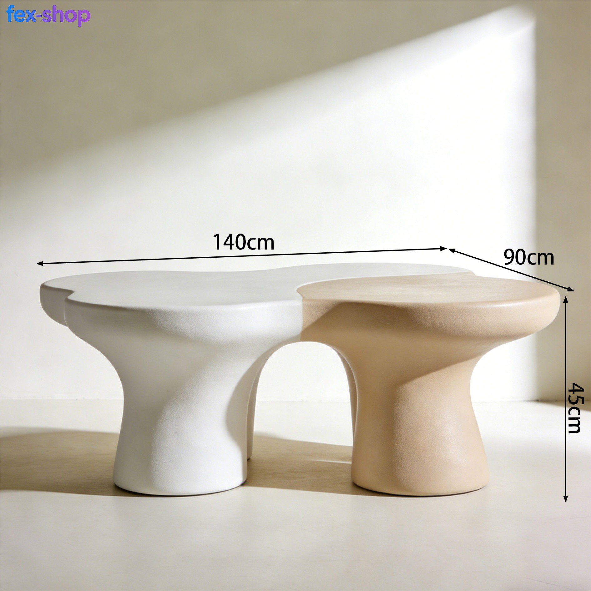 현대적인 인테리어의 커피 테이블