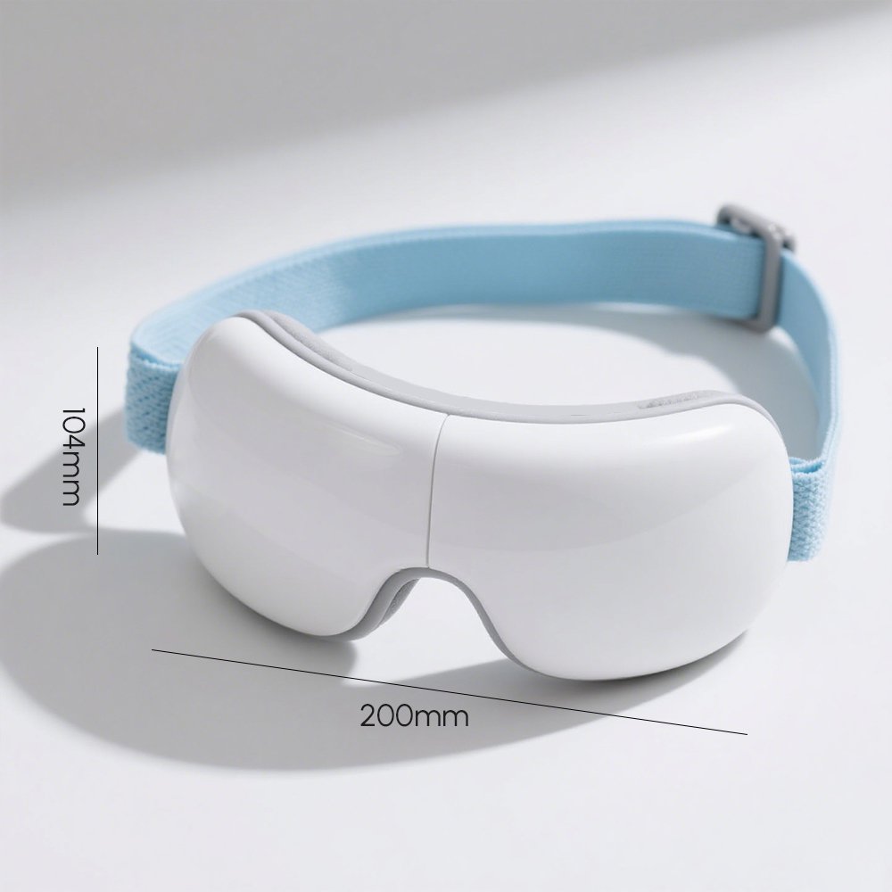 Masážní přístroj na očích během relaxace