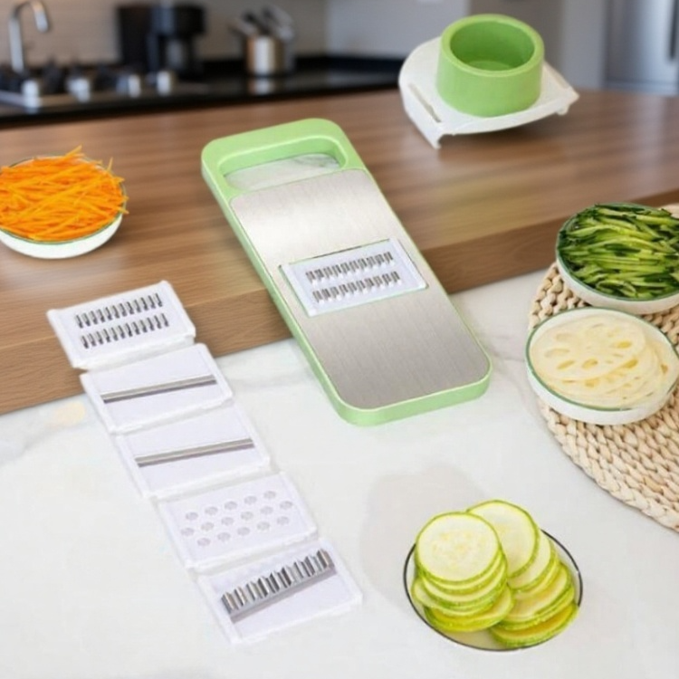 Český: Struhadlo na brambory z nerezové oceli, víceúčelový kráječ