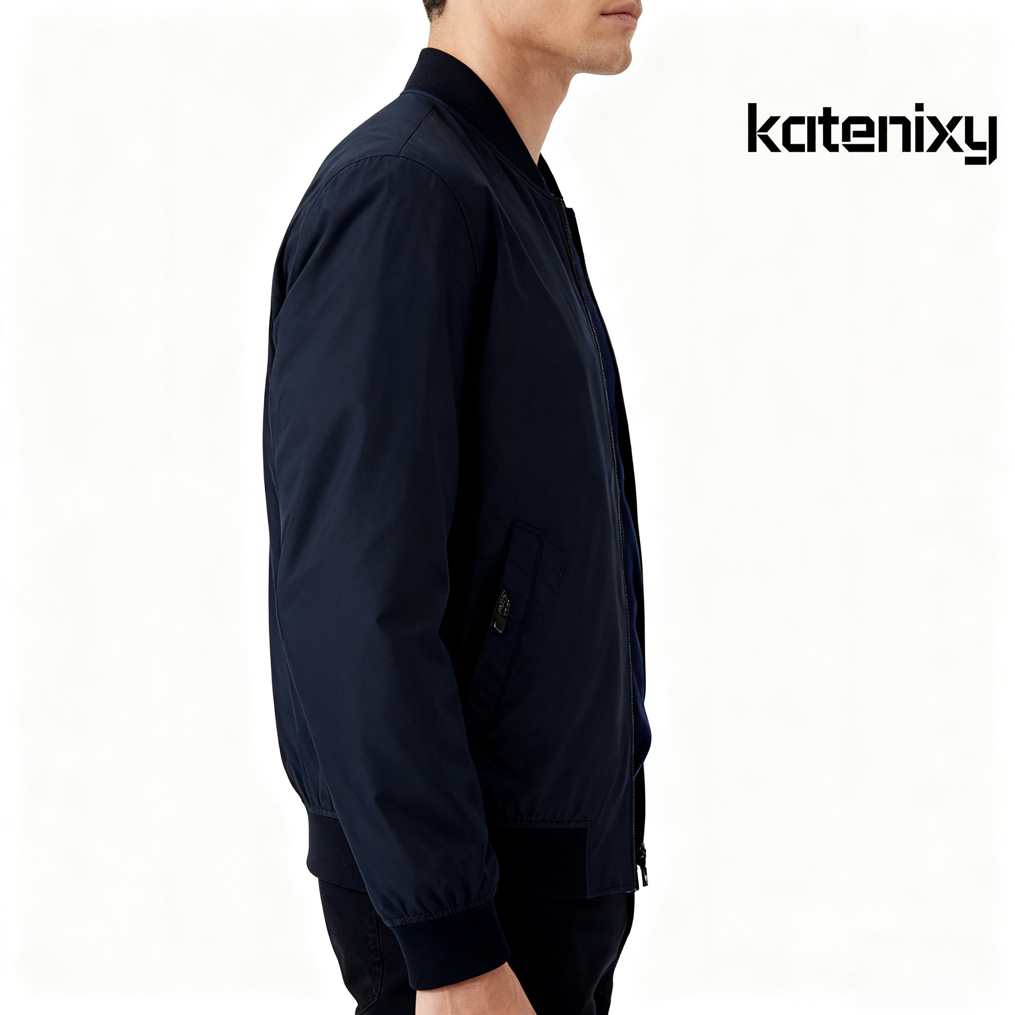 진한 파란색 재킷