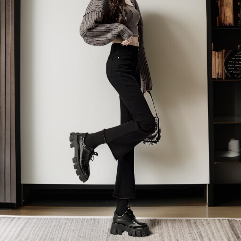 秋の女性用の黒のわずかにフレアのイミテーションジーンズ、小柄な人向けの韓国バージョン、ハイウエスト、スリムな89ポイント、多用途のカジュアルベルボトムパンツ