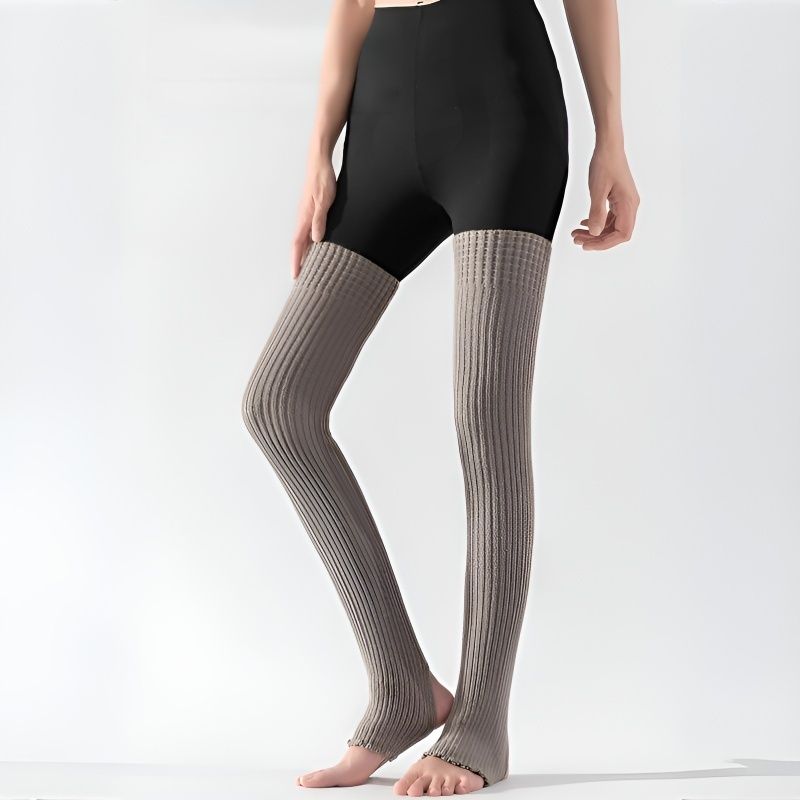 Solid color yoga socks