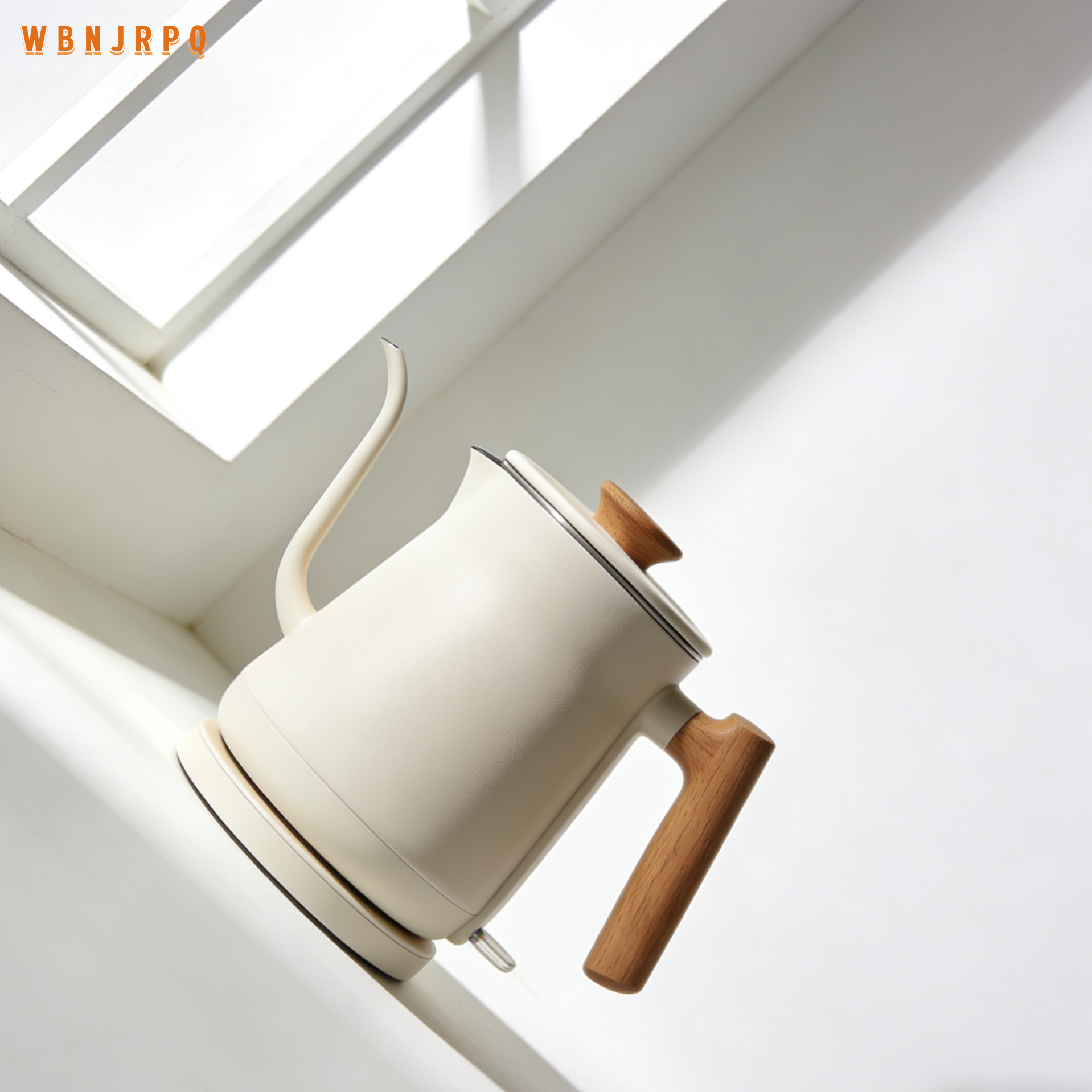 Hervidor eléctrico de pico delgado