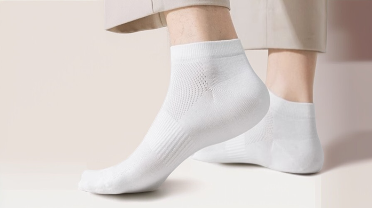 가벼운 착용감의 여름 남성 양말
