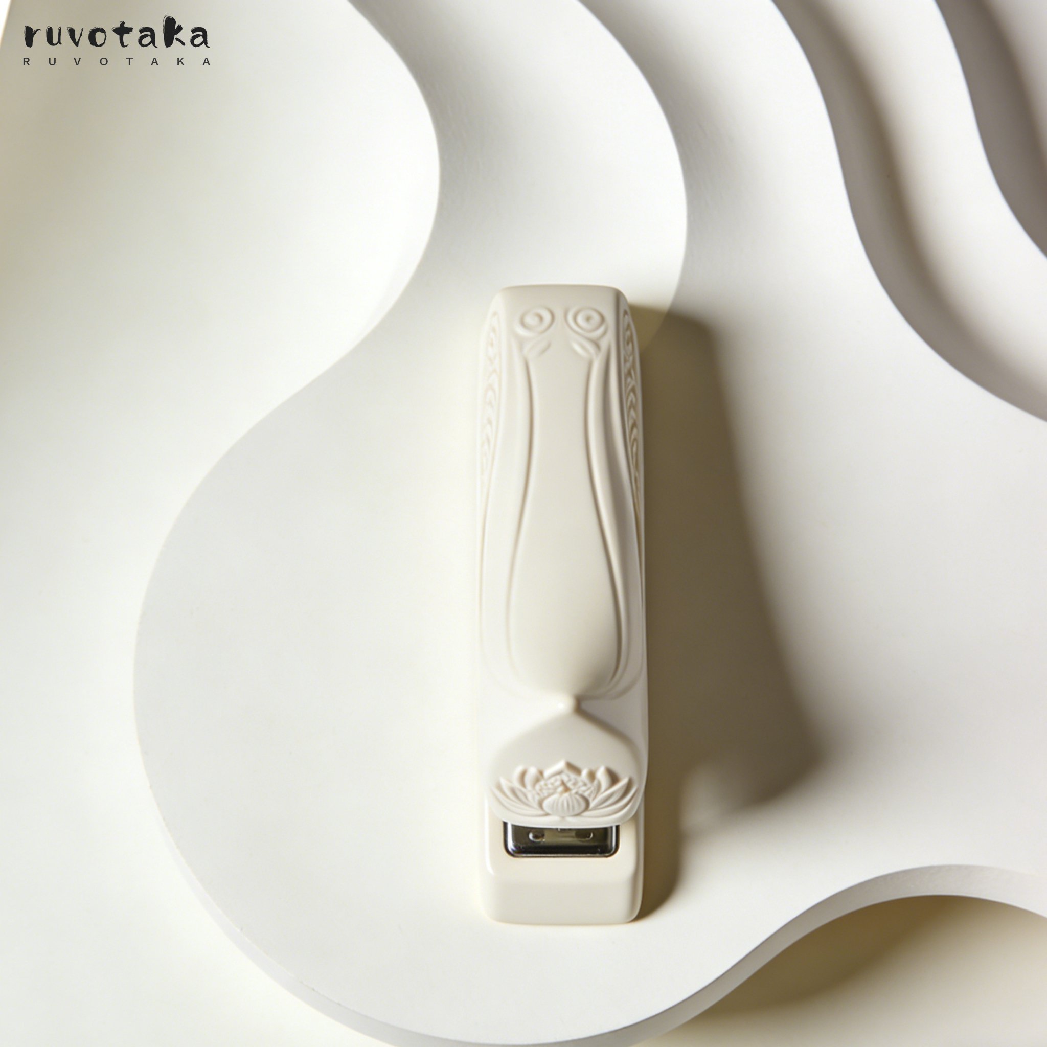 ใช้งานที่เย็บกระดาษแบบพกพาได้ง่ายในทุกสถานการณ์