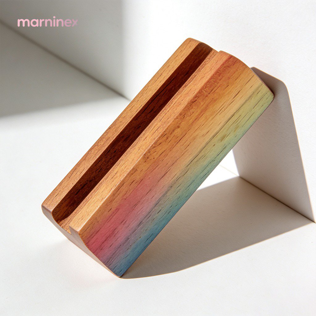 Accesorio de gestión de cables compatible con madera maciza