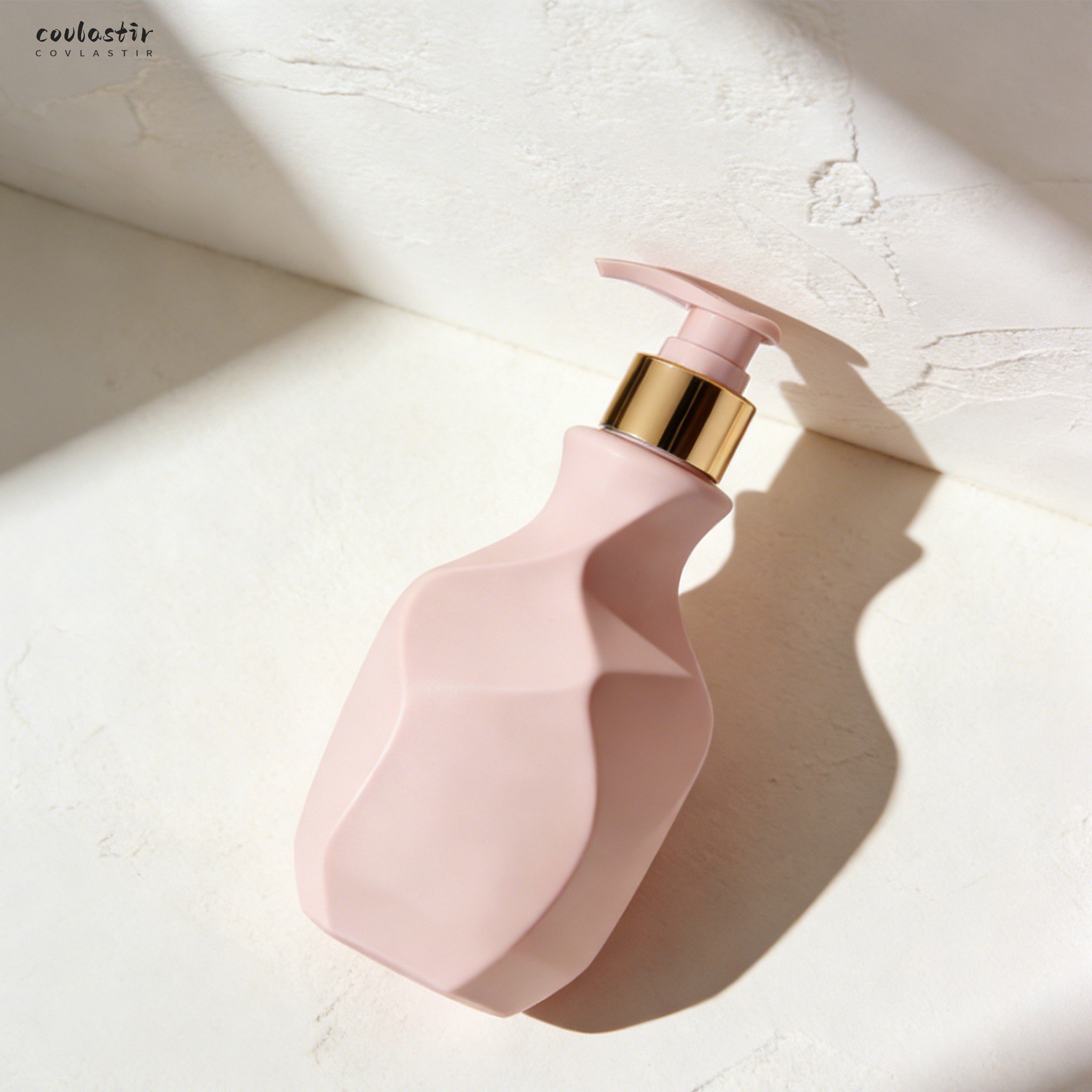 เนื้อโลชั่นบางเบา ซึมซาบเร็ว ไม่เหนียวเหนอะหนะ