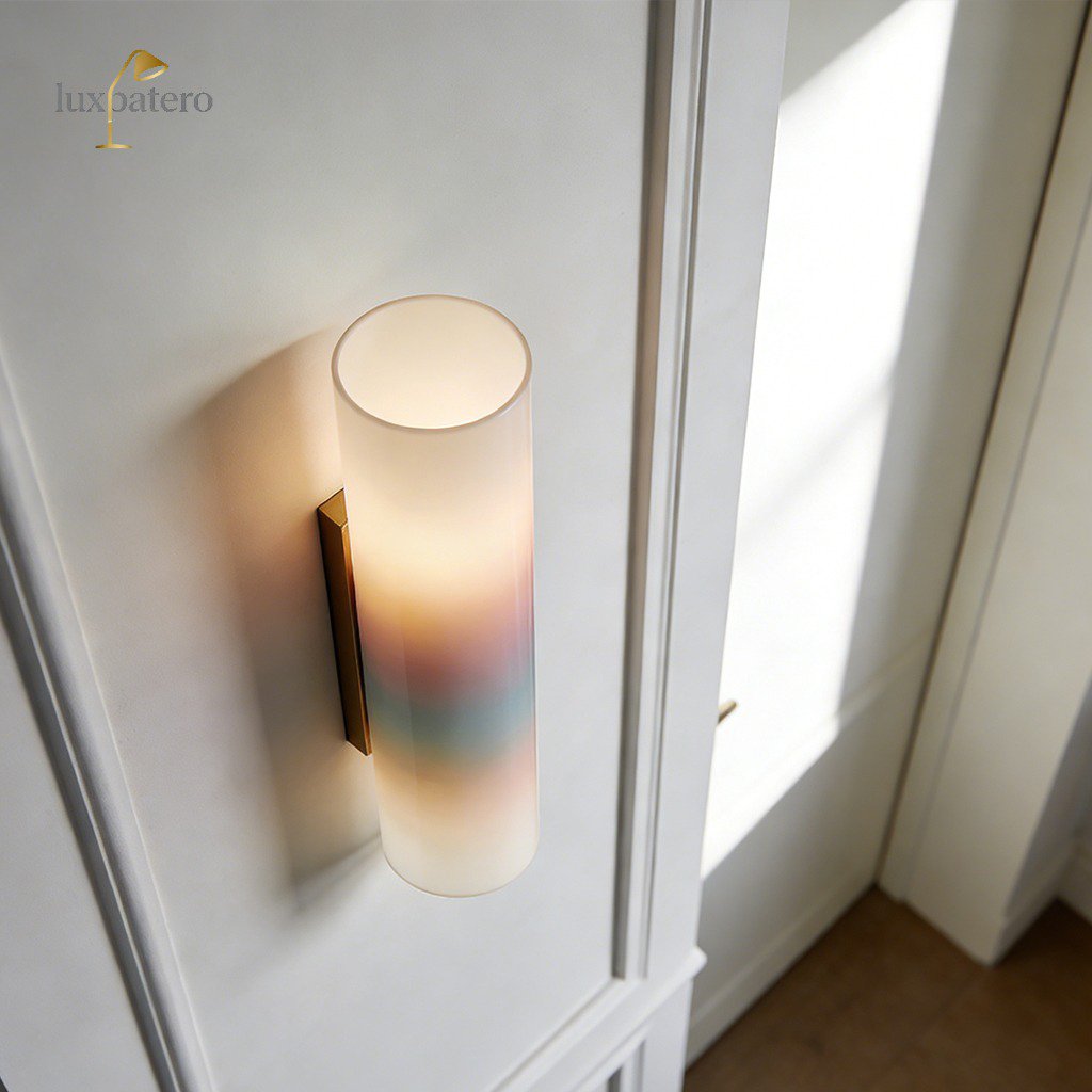 高質感金屬材質壁燈特寫