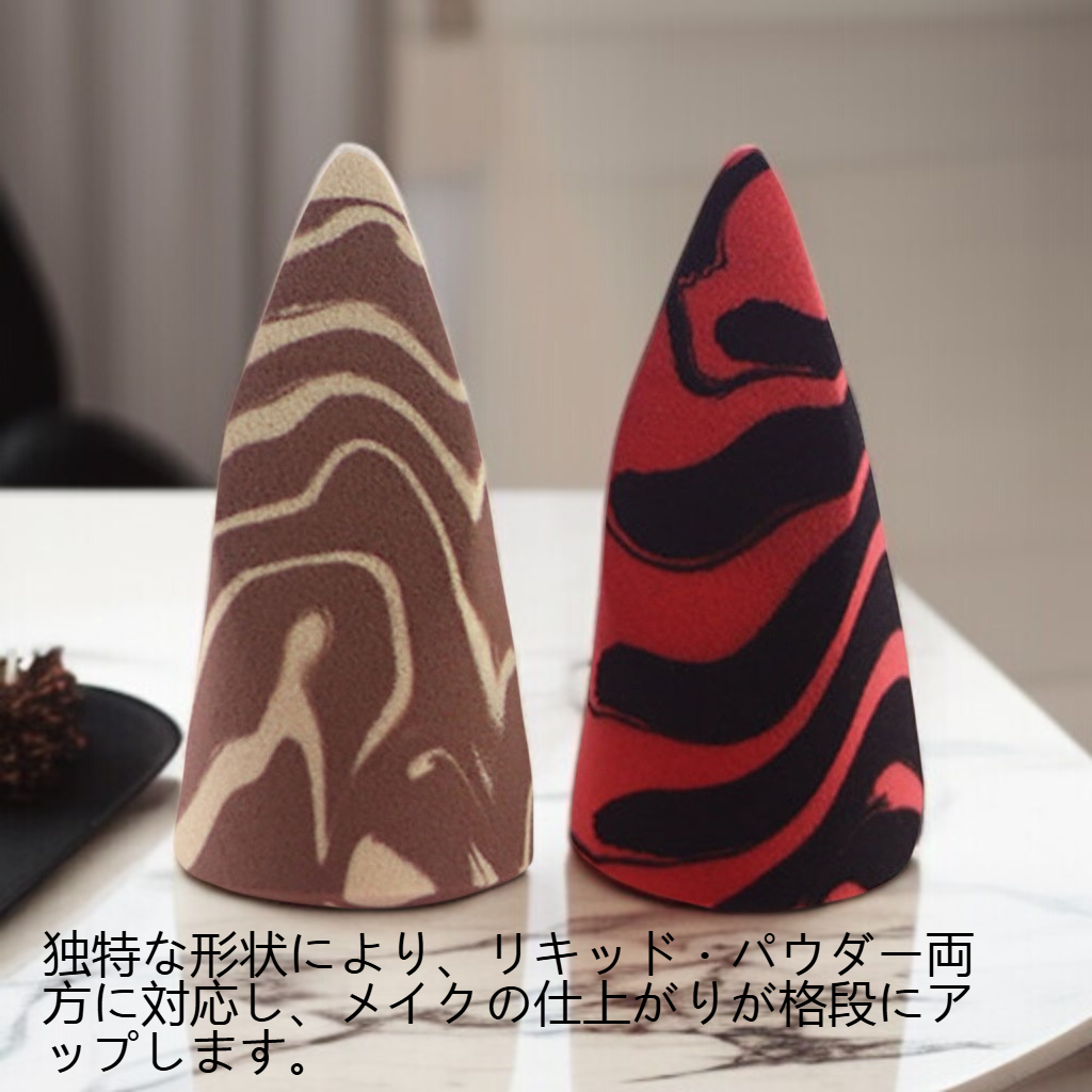 卵型パフで肌にフィットする様子