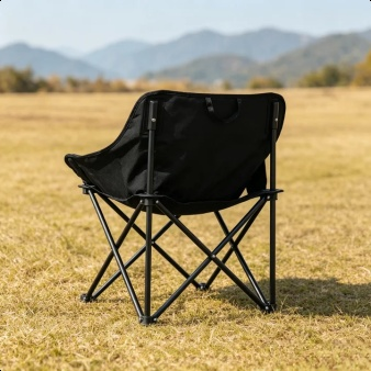 Lightweight folding chair for outdoor relaxation